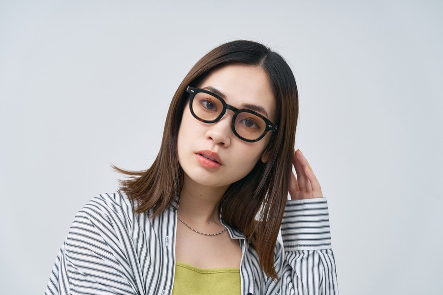 楽天市場】|ウェリントン型 サングラス（ブラウン） Zoff AOI IHARA