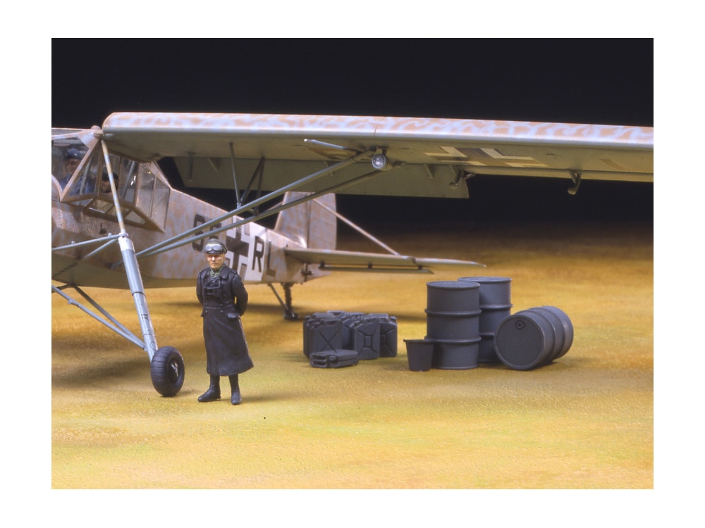 61100 1/48 フィーゼラーFi156Cシュトルヒ【61100:4950344611003