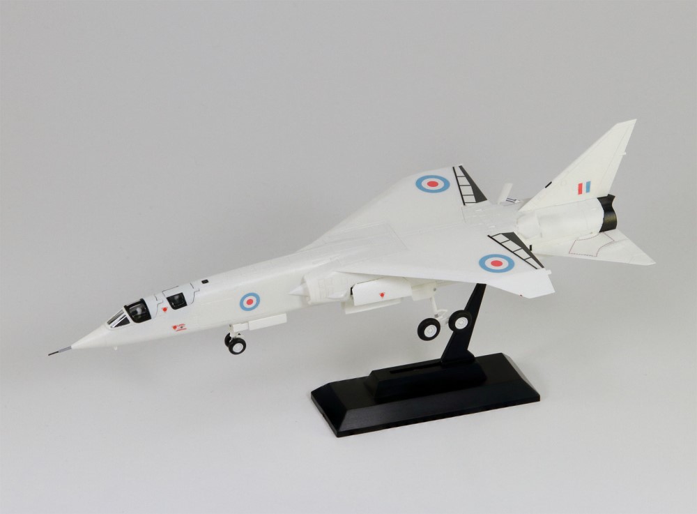 SN24 1/144 イギリス空軍 施策爆撃機 TSR-2【SN24:4986470020396