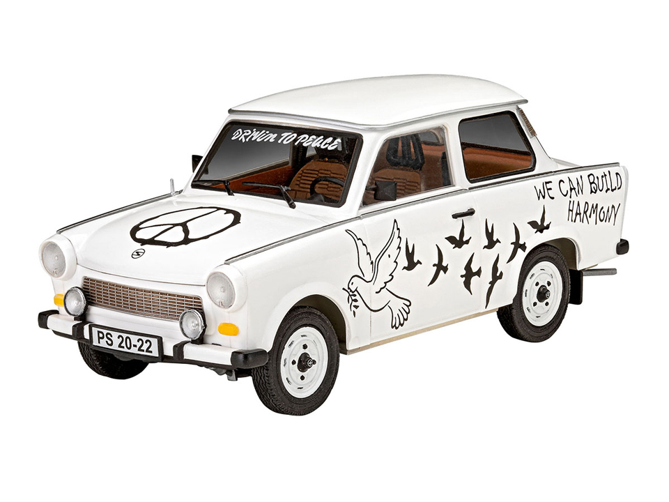 07713 1/24 ドイツレベル トラバント601S ビルダーズチョイス【07713