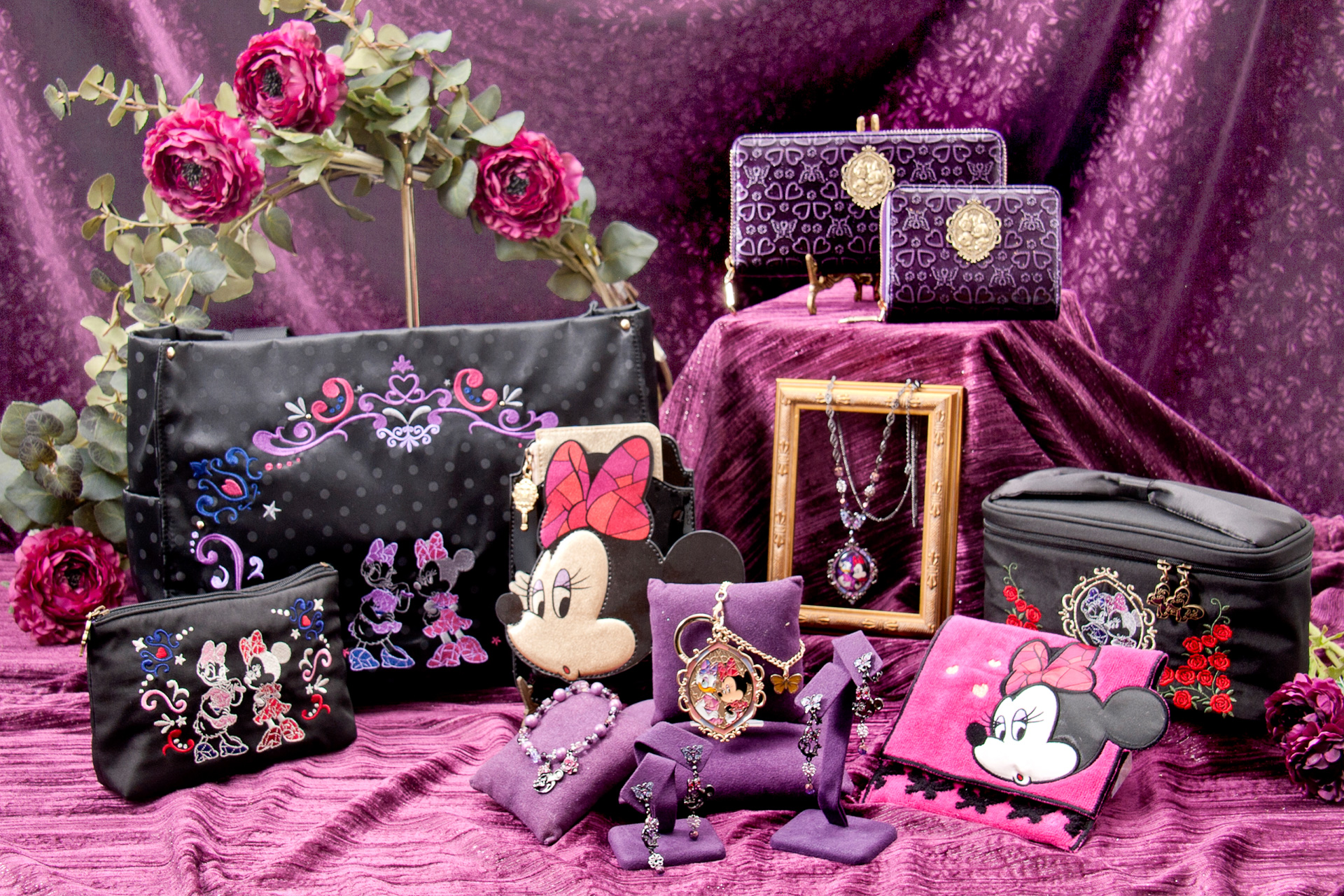 東京ディズニーリゾート、「ANNA SUI」プロデュースの新商品発売