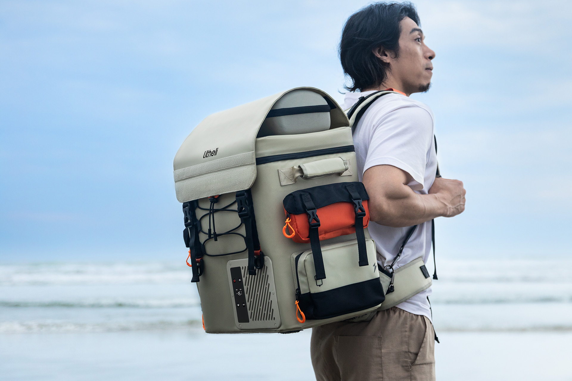 15分で庫内0℃、背負えるポータブル冷蔵庫「Frozen Pack」。バイク