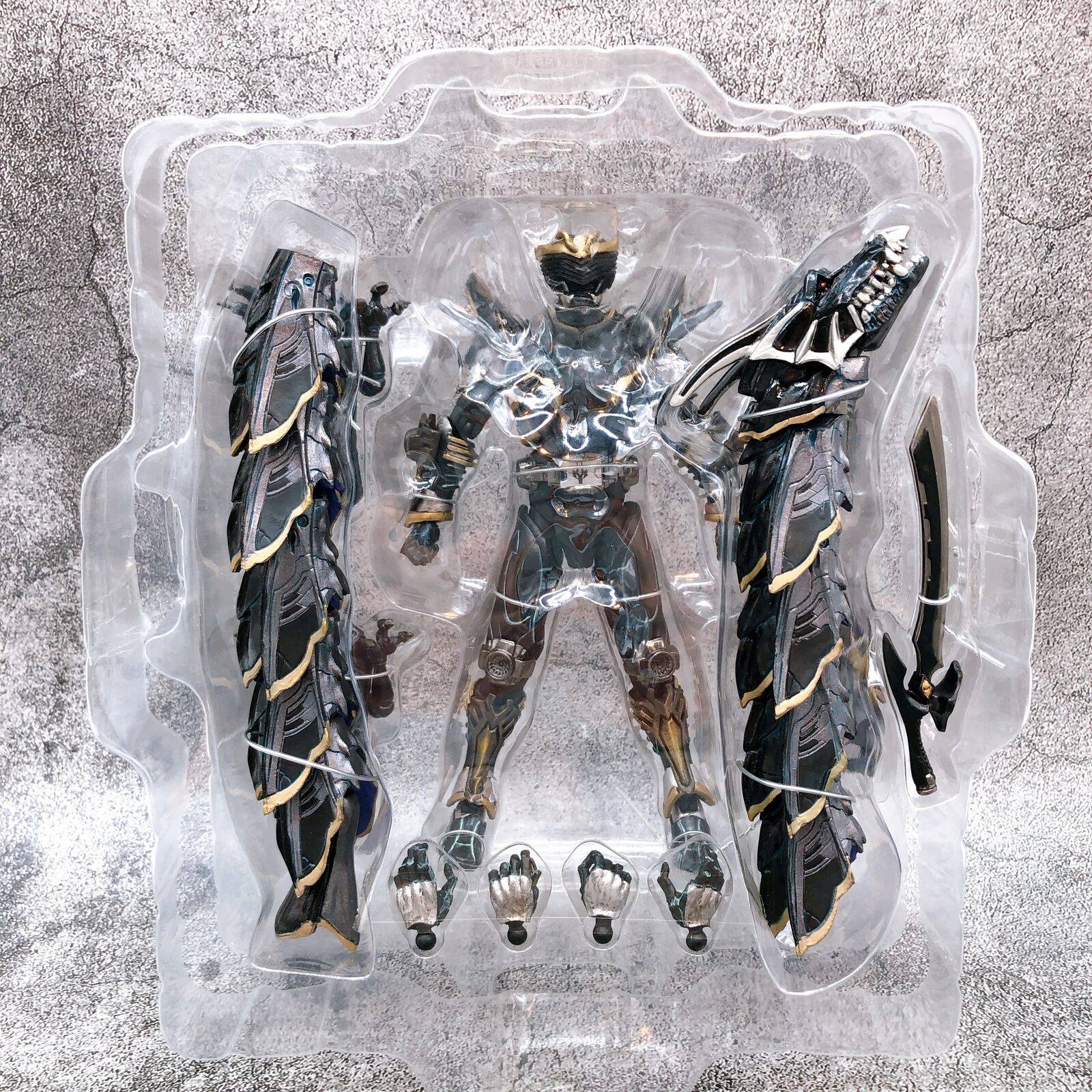 Kamen Rider Masked Rider Ryuga Survive [Dragblacker] S.I.C. Hobby Japa