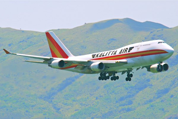 米で出現「マスク」ジャンボ貨物機 実は日本とも関係アリ！ カリッタ