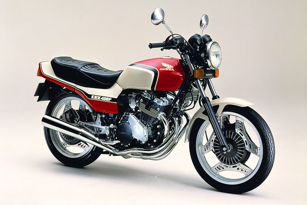 若き“GTO”鬼塚英吉は何に跨った？ バイク漫画としても名作『湘南純愛組