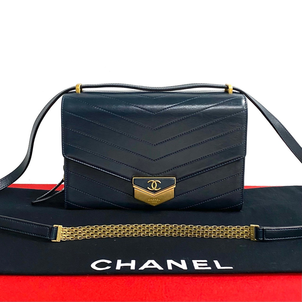 CHANEL Vステッチ ショルダー – Trip