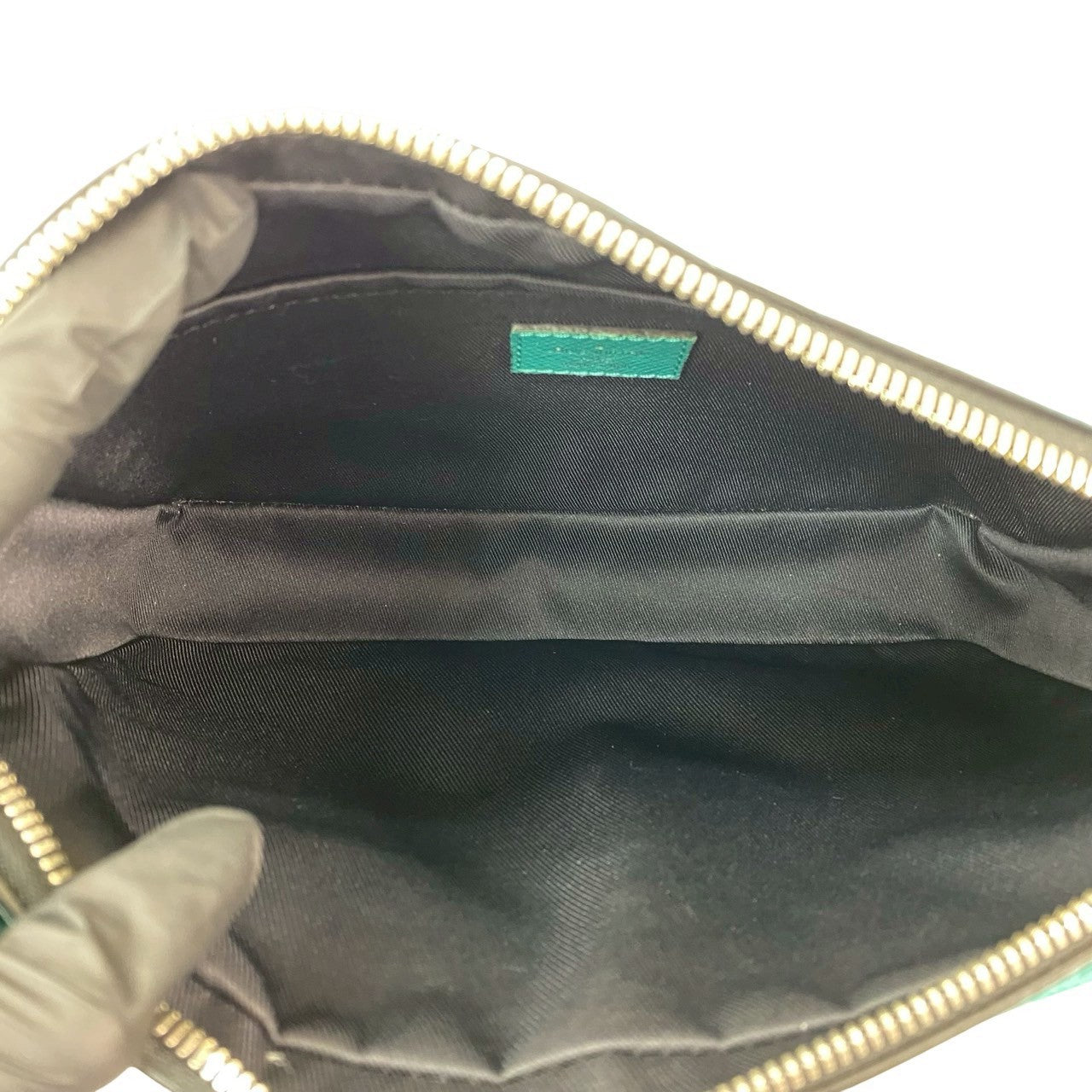 LOUIS VUITTON ルイヴィトン アウトドア メッセンジャーPM ショルダー