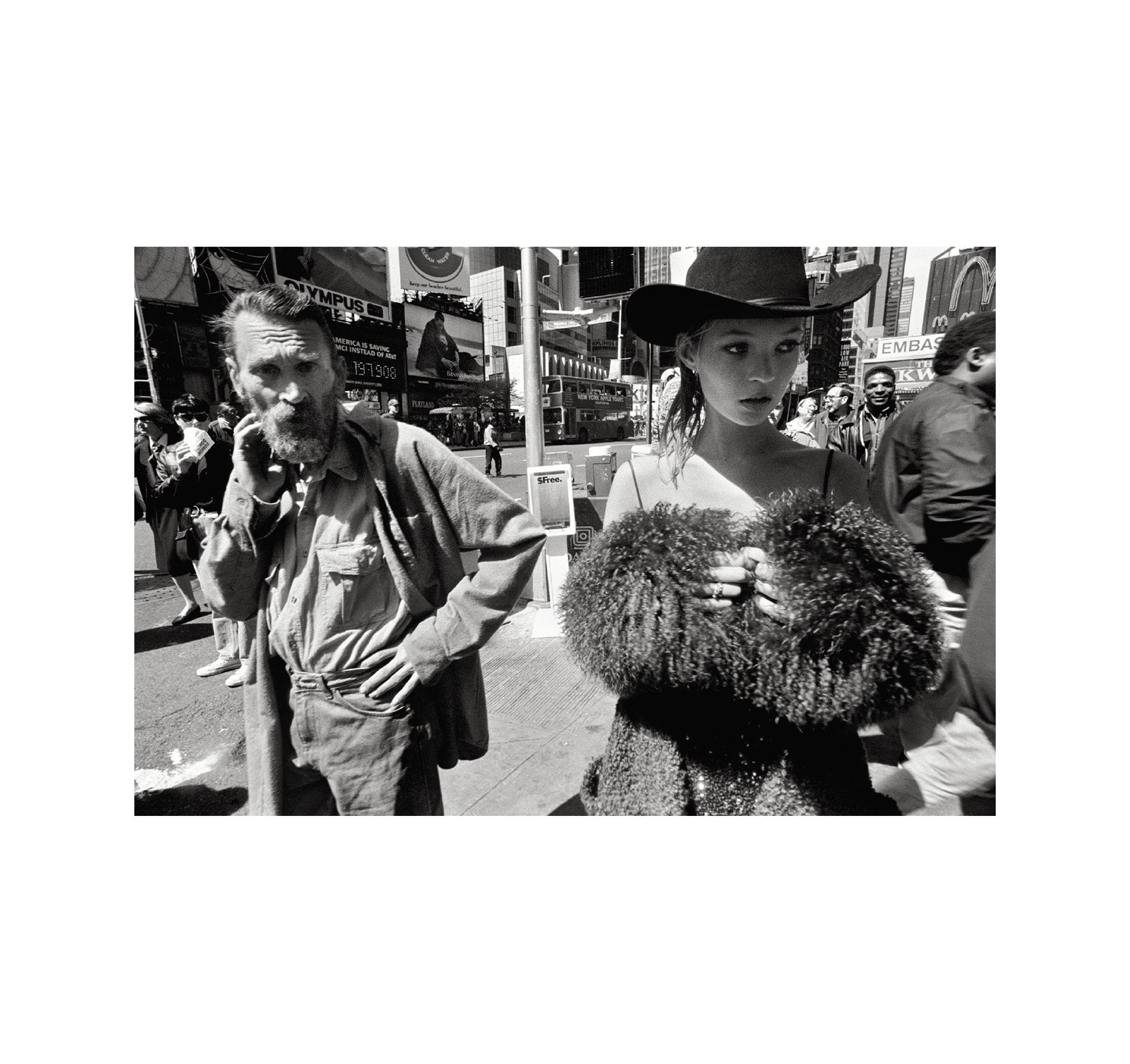 ROSELAND by Glen Luchford – twelvebooks