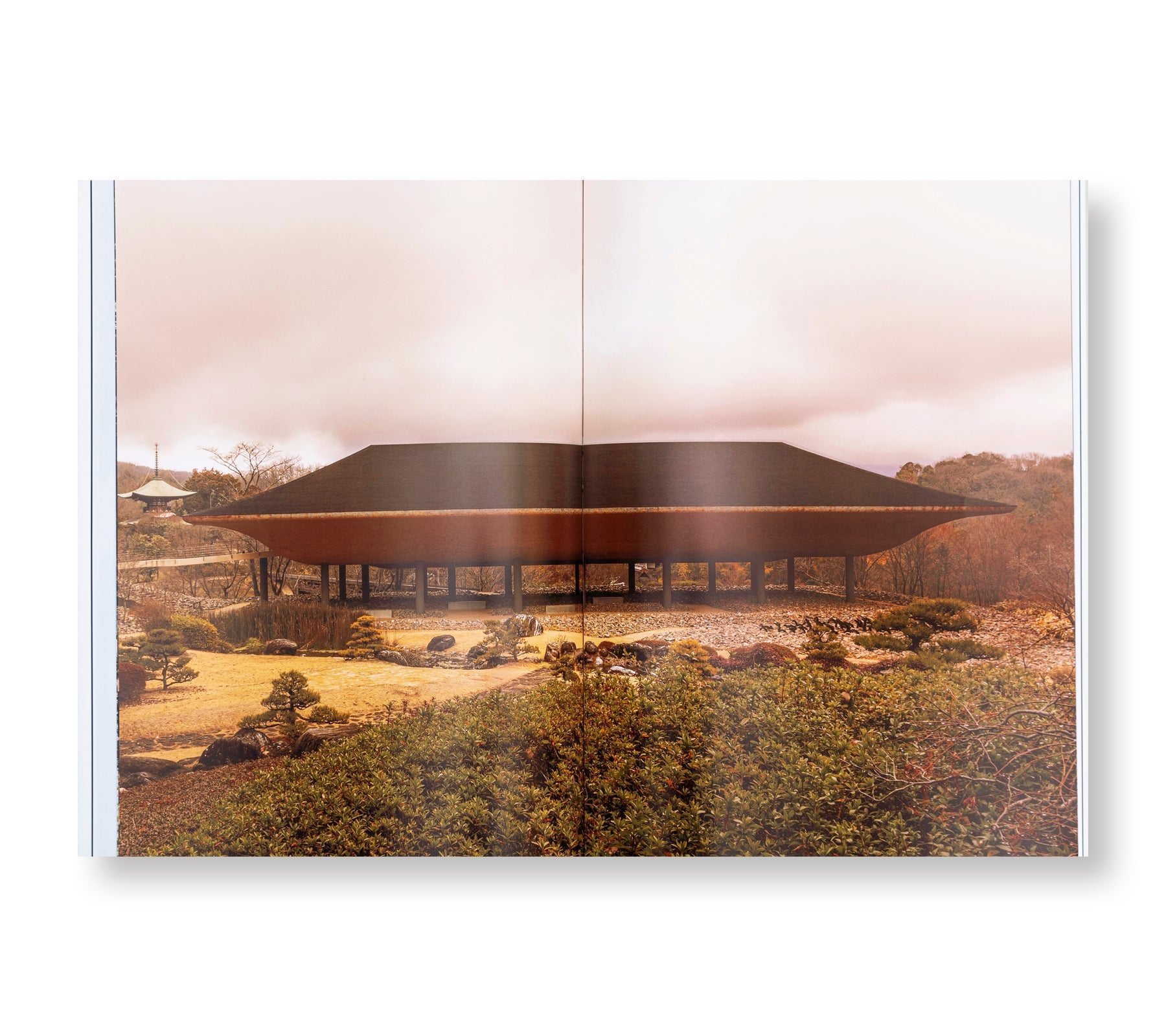 SANDWICH by Kohei Nawa [SIGNED] – twelvebooks