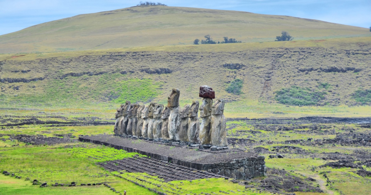 New Study Confirms The Legend That The Massive Moai Statues Of