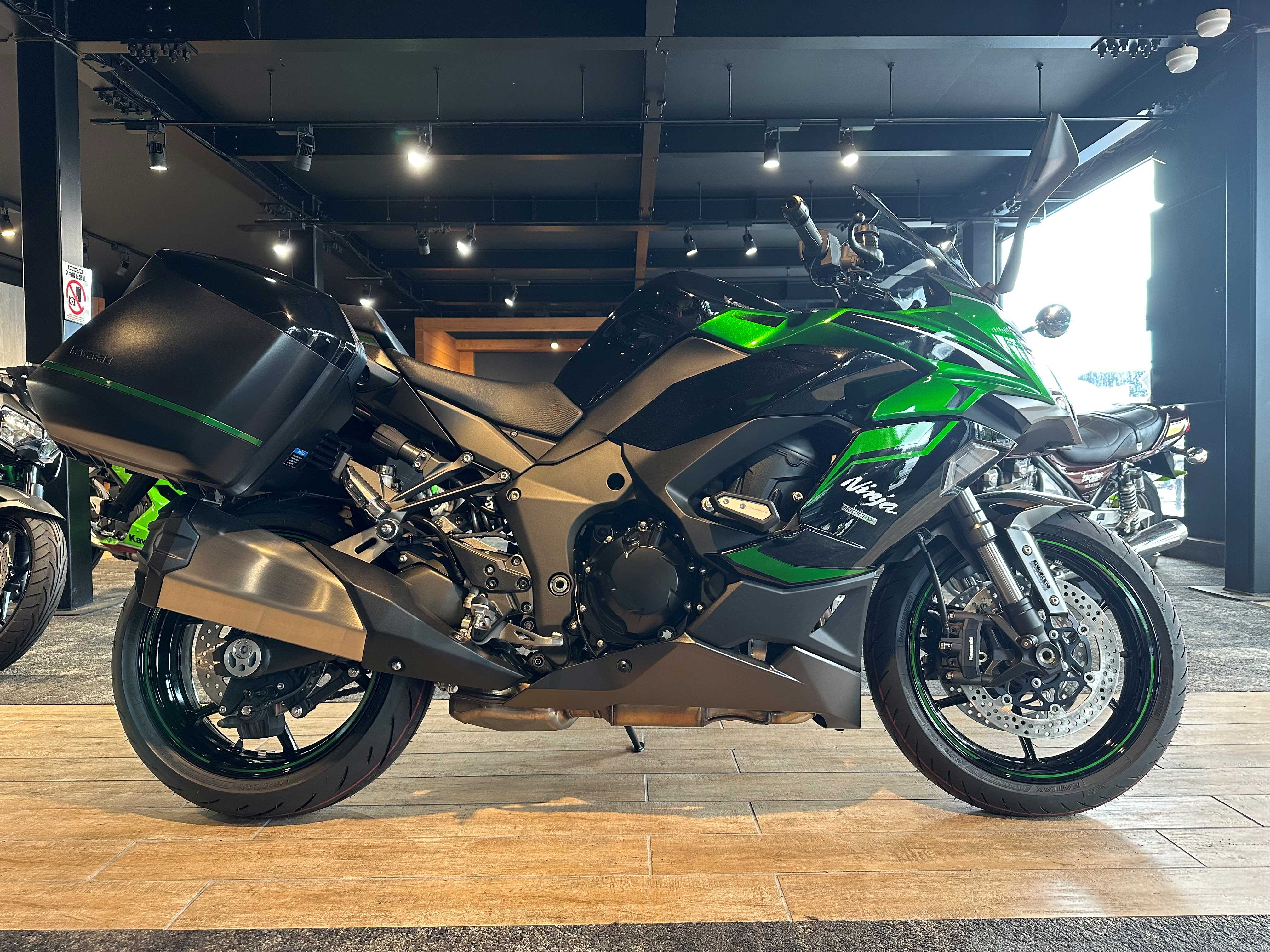 特別仕様車「Ninja 1000SX PLAZA EDITION」が発表になりました！ [最新