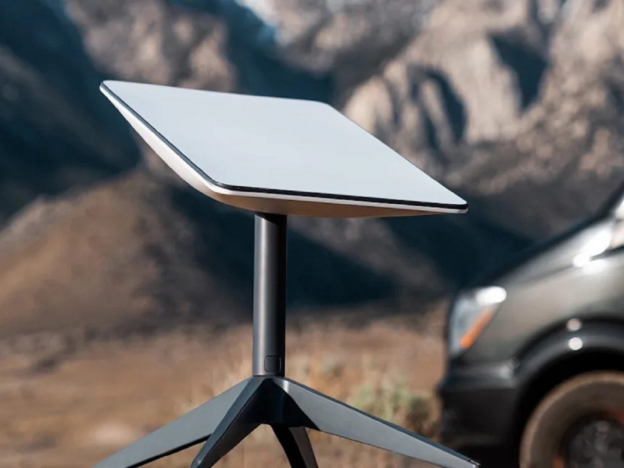 Starlink 衛星インターネット アンテナとスタンド 衛星インターネット「Starlink」が40％以上軽量化した新型アンテナを
