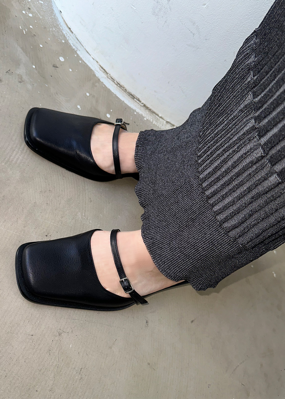 Alice-0/Beige｜UNTISHOLD | アンチショルドの公式オンラインストア