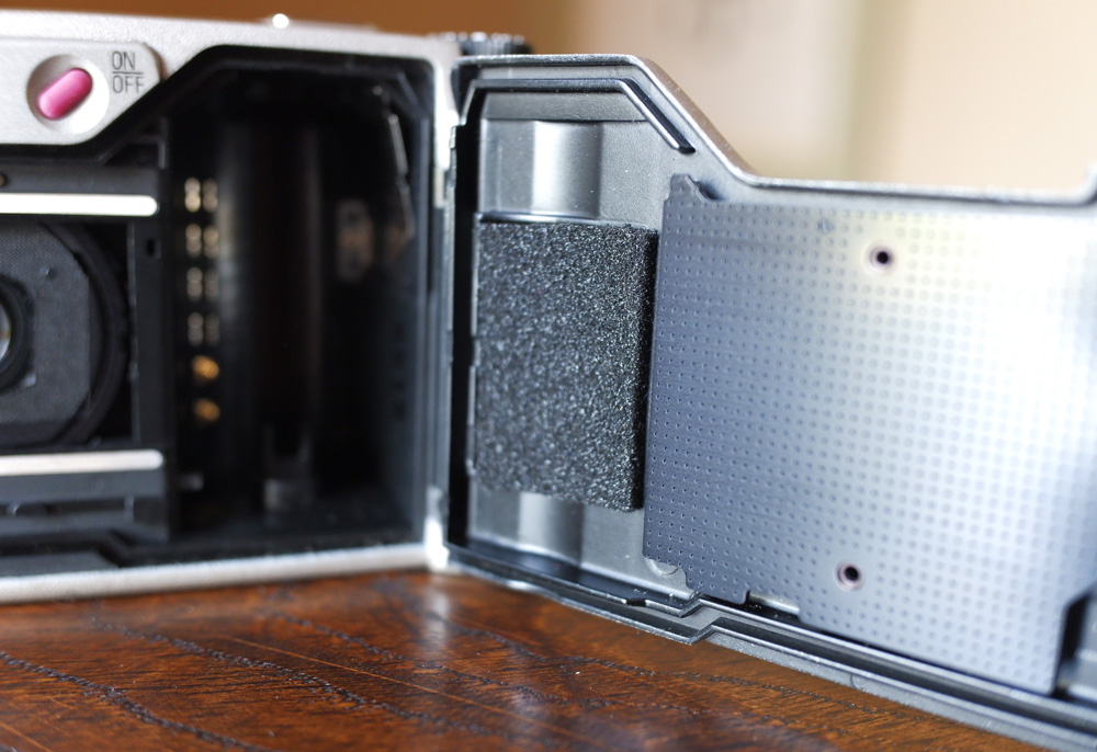 リコーGR1 フィルムカメラは修理できるのか？－UNFOGA