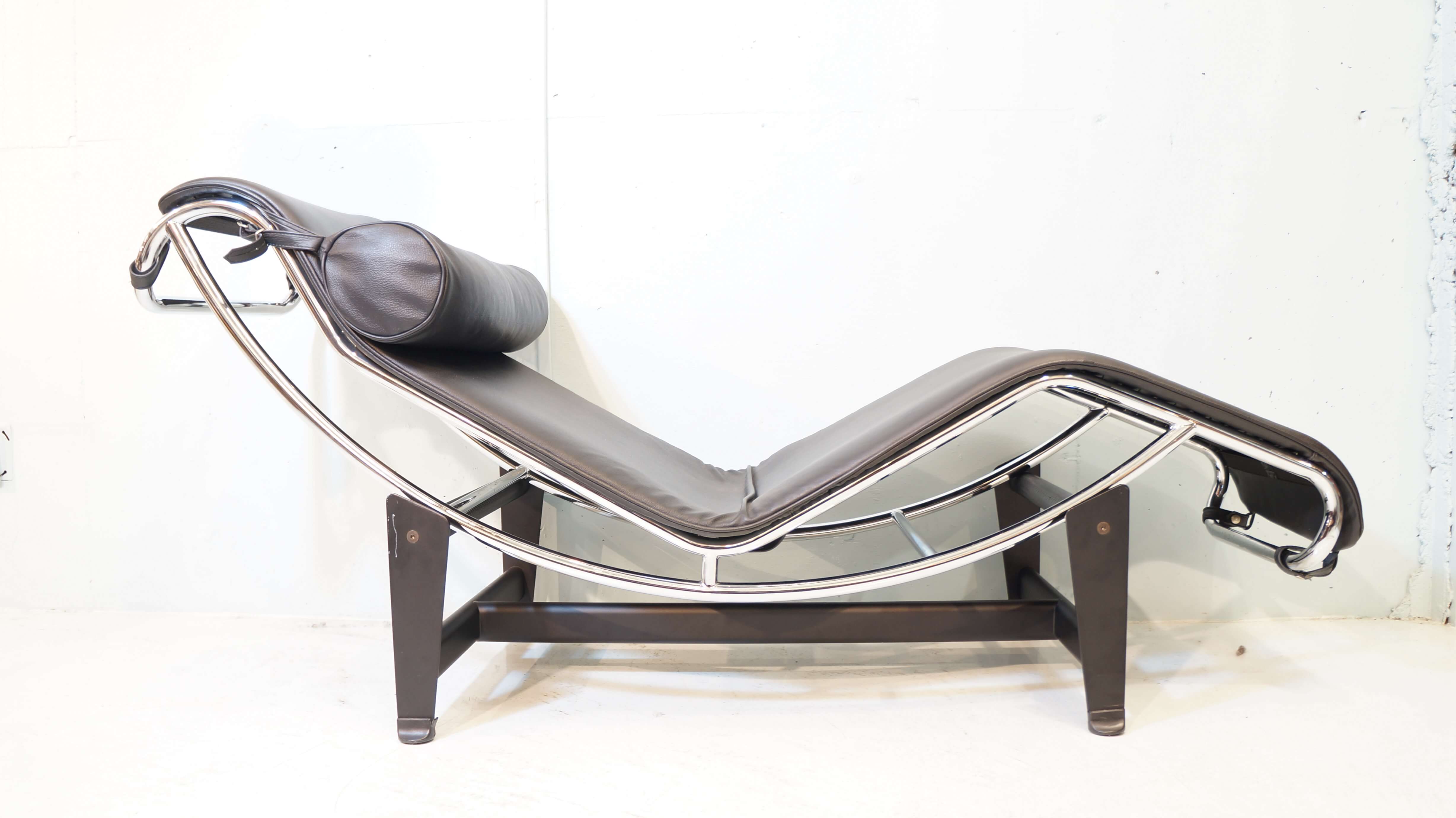 LC4 Chaise Lounge Chair Le Corbusier / シェーズロング チェア ル