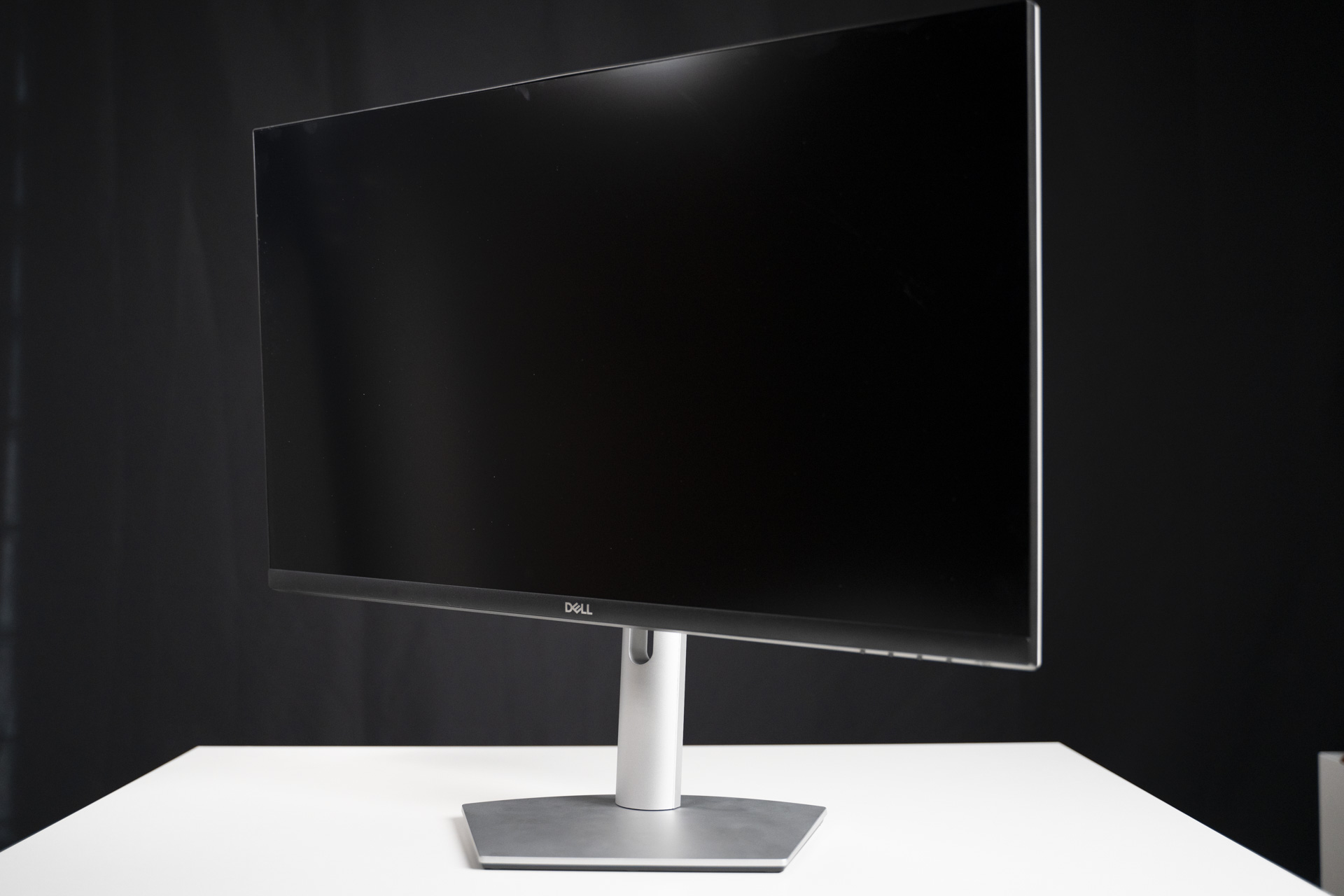 DELL S2722QCレビュー 4K対応の高コスパビジネス向けモニター | うっし