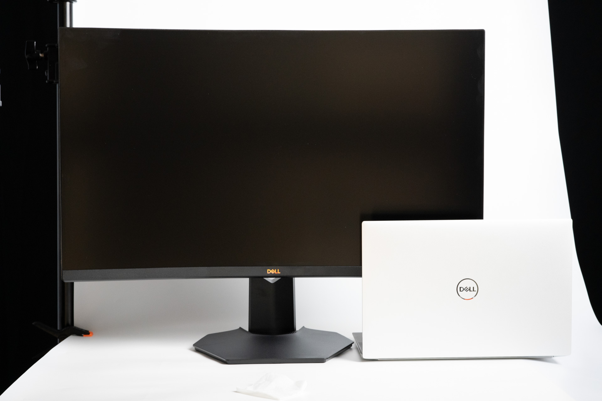 DELL S3222HGレビュー 165Hz、31.5型の湾曲ゲーミングモニター