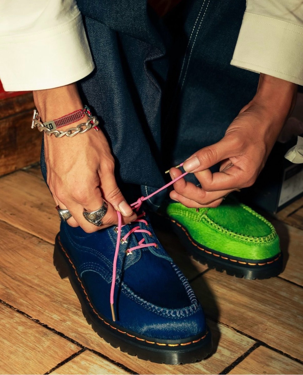 Dr.Martens x Awake NY コラボシューズが国内12月9日より発売 | UP TO DATE