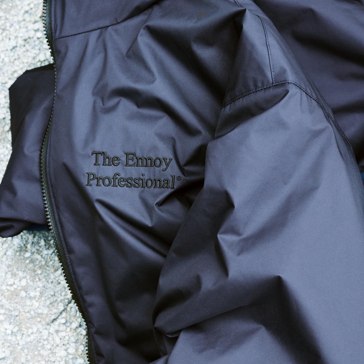 ENNOY x スタイリスト私物 『中綿シャカシャカ2025』が国内1月5日より