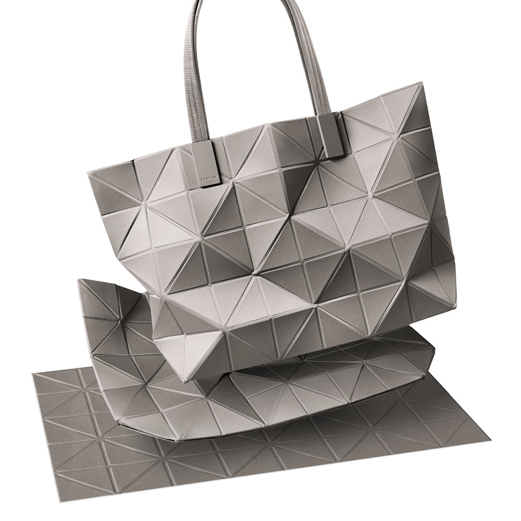 BAO BAO ISSEY MIYAKE SPECIAL PROJECTS TRACK – ISSEY MIYAKE ONLINE