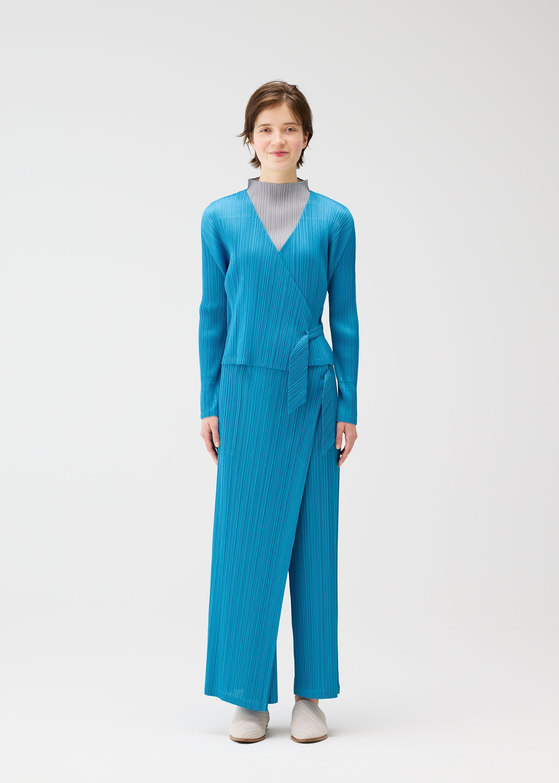 PLEATS PLEASE ISSEY MIYAKE – ISSEY MIYAKE ONLINE STORE