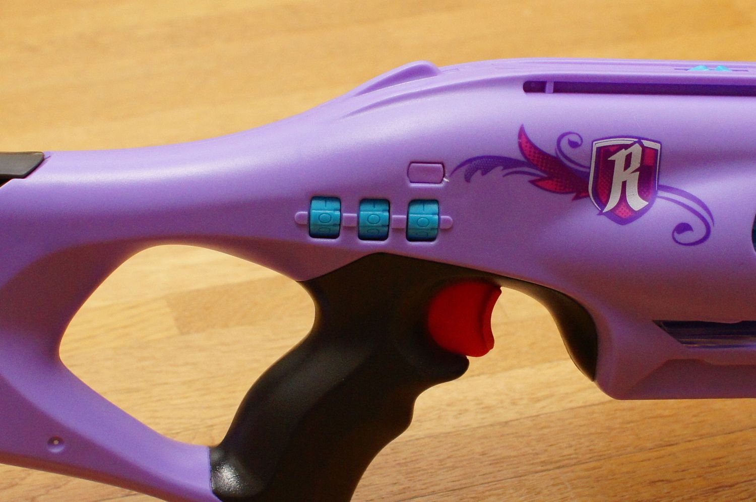 レビュー】ナーフ レベル「コードブレイカー」 ～コッキング