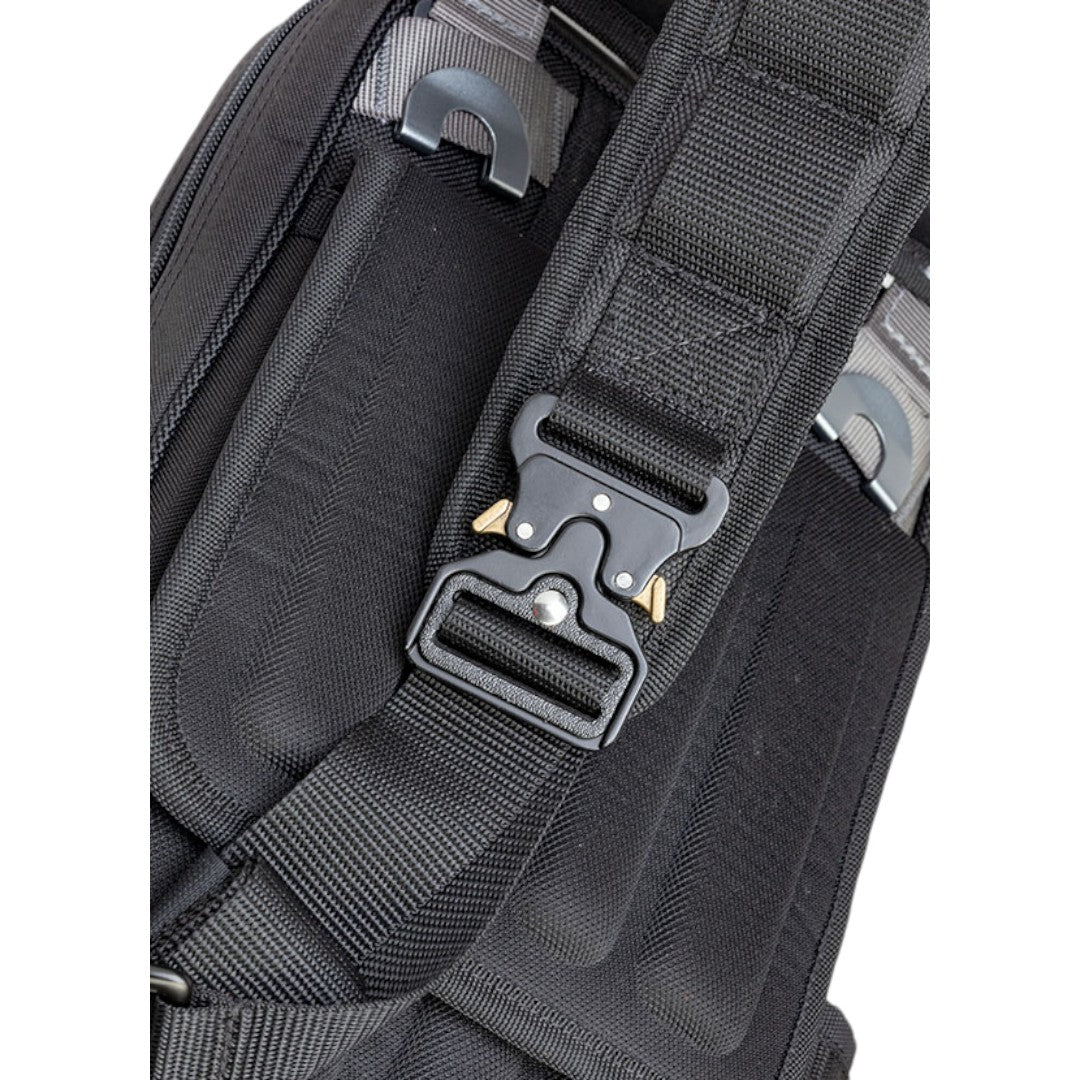 MB3 BLACK OUT with SLING STRAP – VETO PRO PAC JAPAN