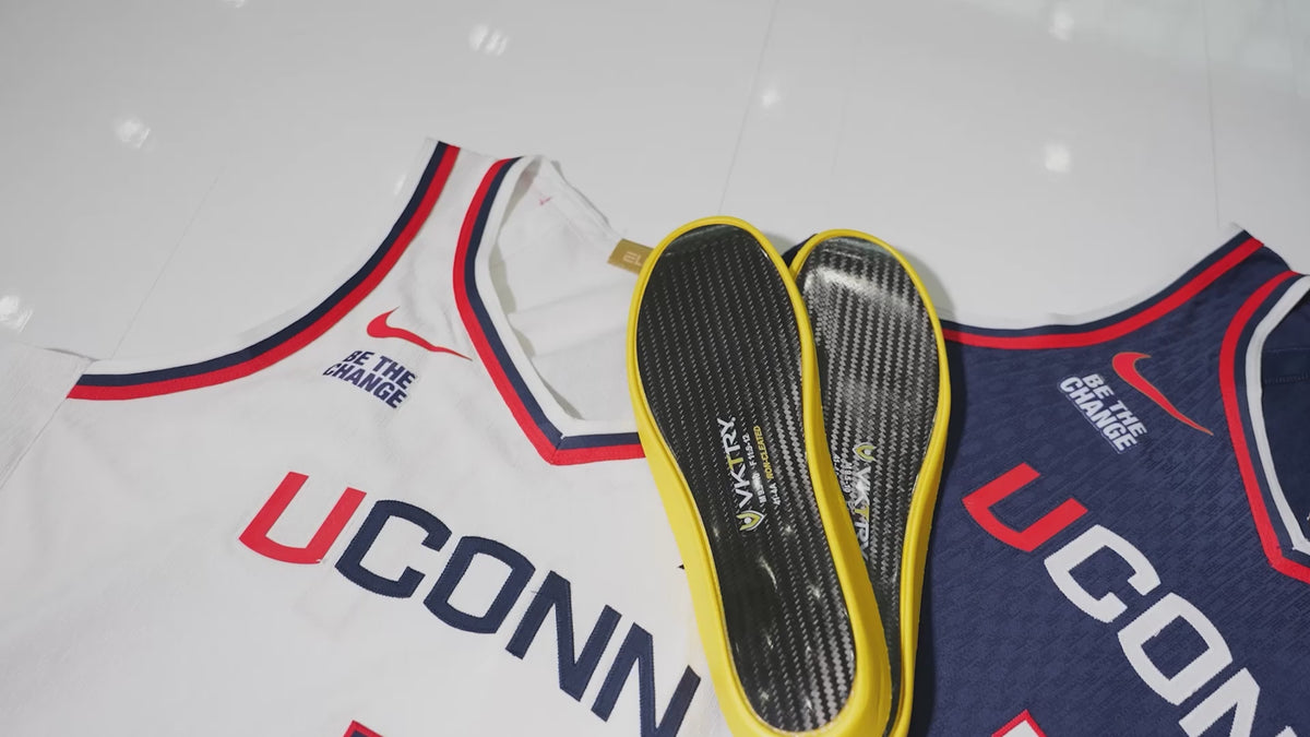 カーボンファイバーパフォーマンスインソールでより高くジャンプ