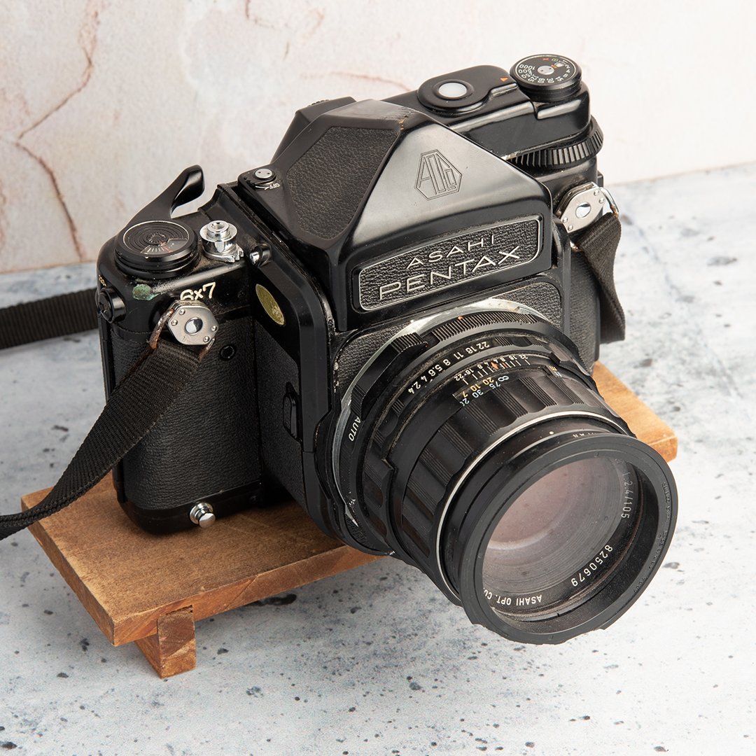 Asahi Pentax 6×7 Vintage Camera - Vintage and Antique Cameras for