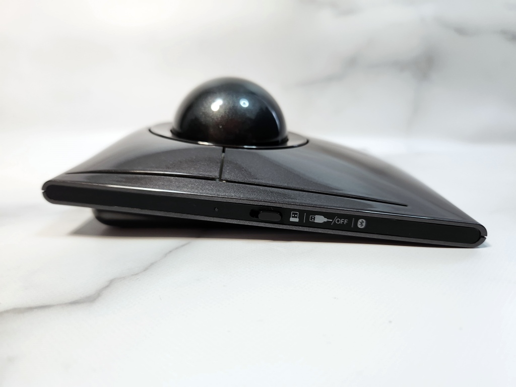 無線化した大玉トラックボール「Kensington SlimBlade Pro」実機