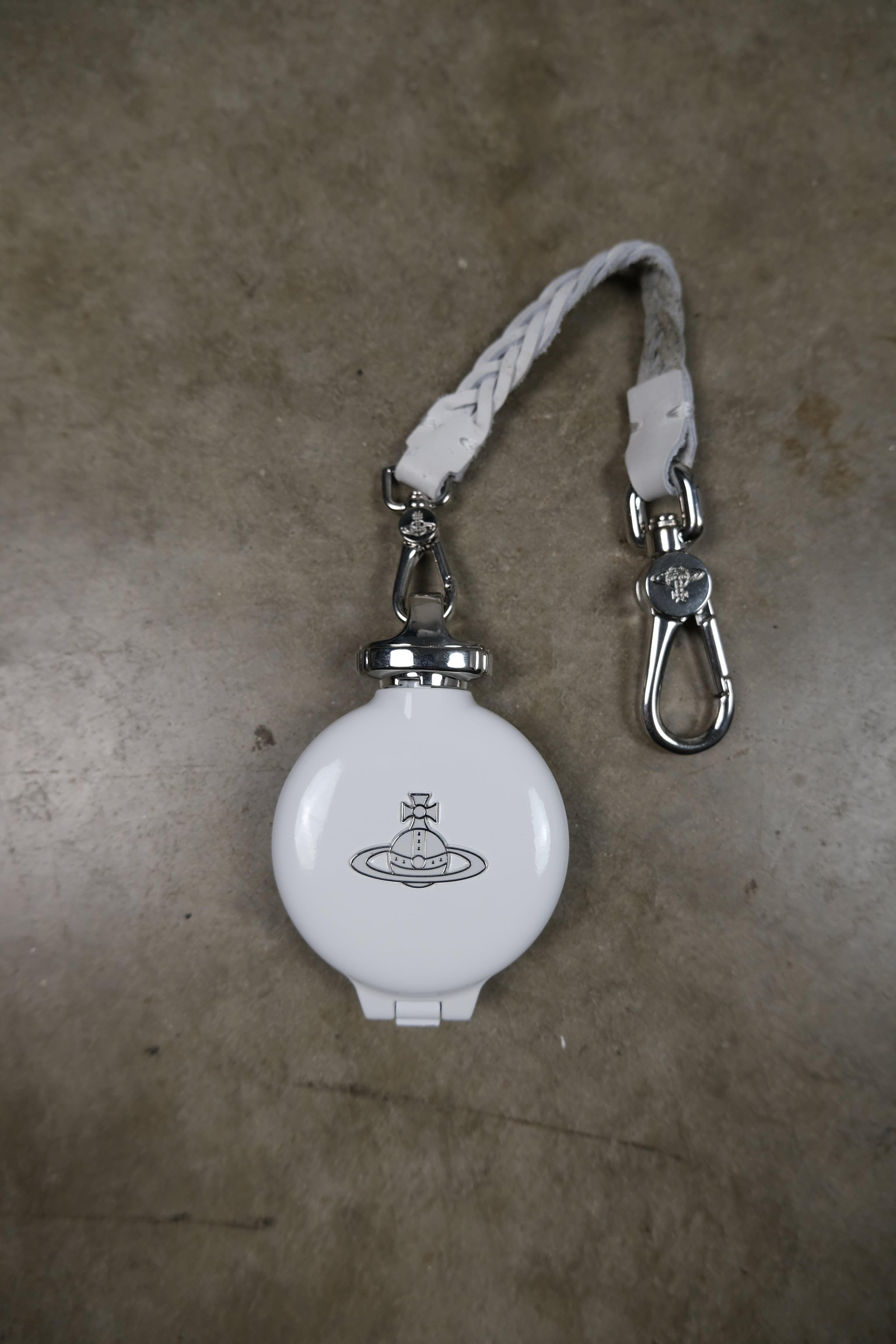 Vivienne Westwood White Portable Ashtray – vibrationalstage