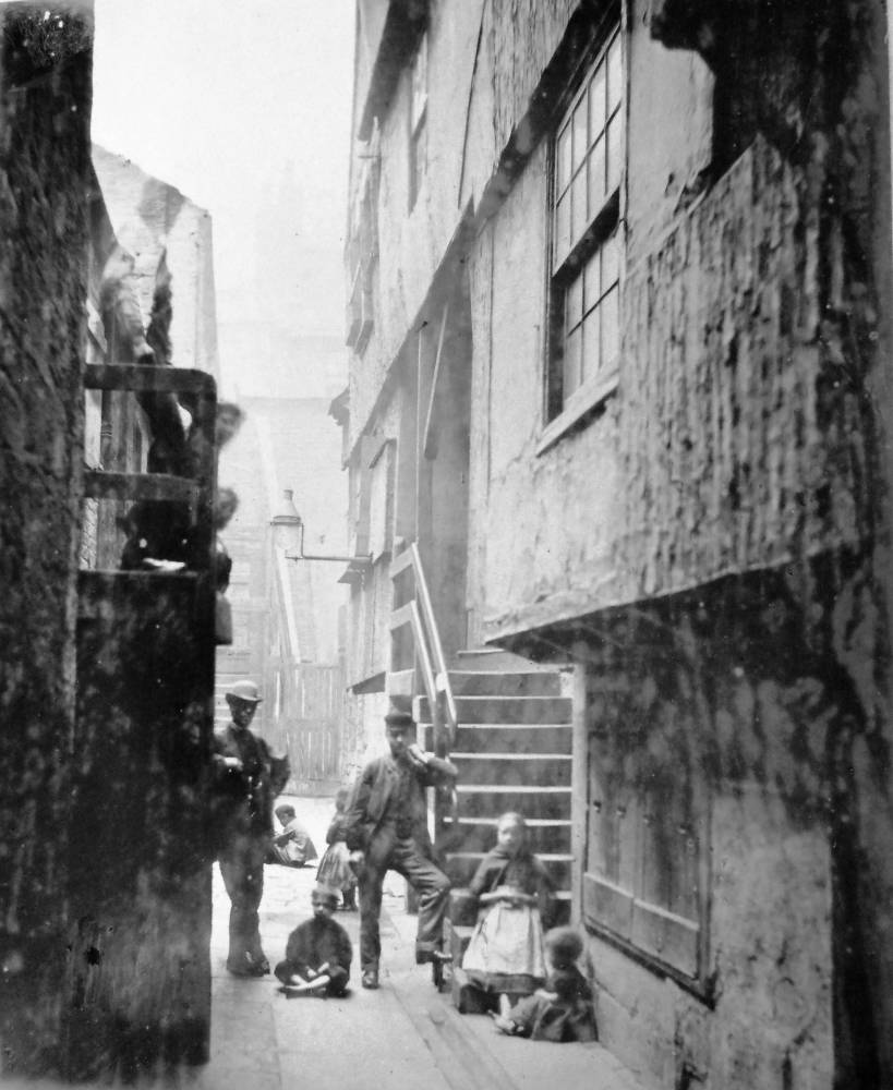 Clyde-built: Thomas Annan's “The Old Closes and Streets of Glasgow