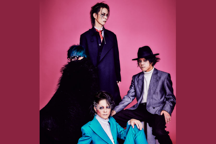 メリー、約1000分のライブを収録した映像作品のアートワークを解禁