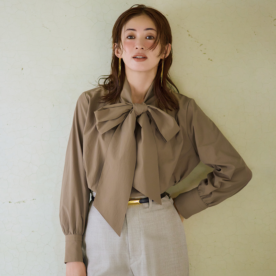 40代のためのM7days「理想のボウタイブラウス」研究所 | HAPPY PLUS VOICE