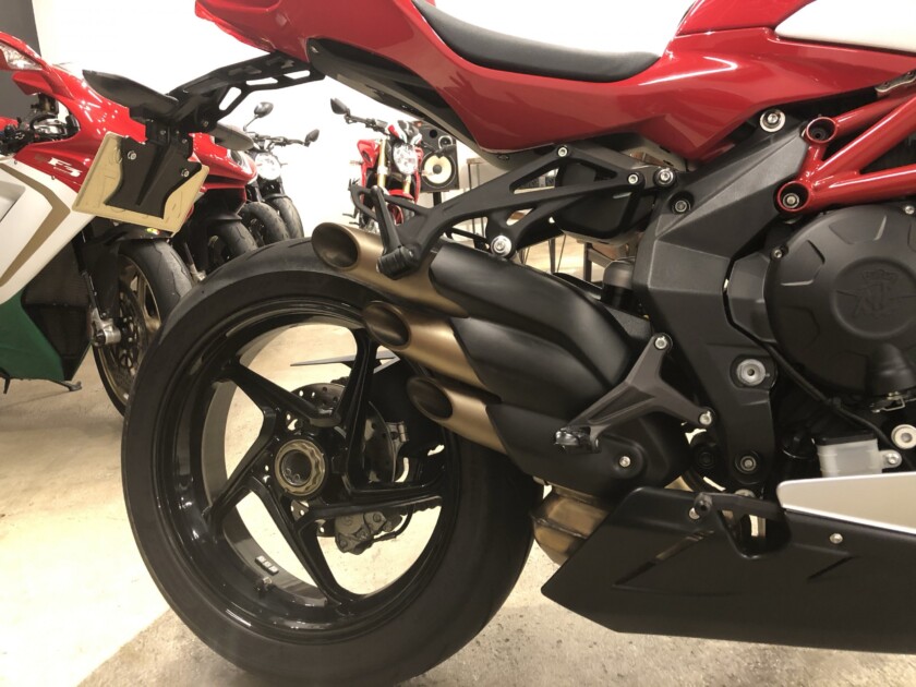 MVアグスタの純正マフラーを語る｜MV AGUSTA