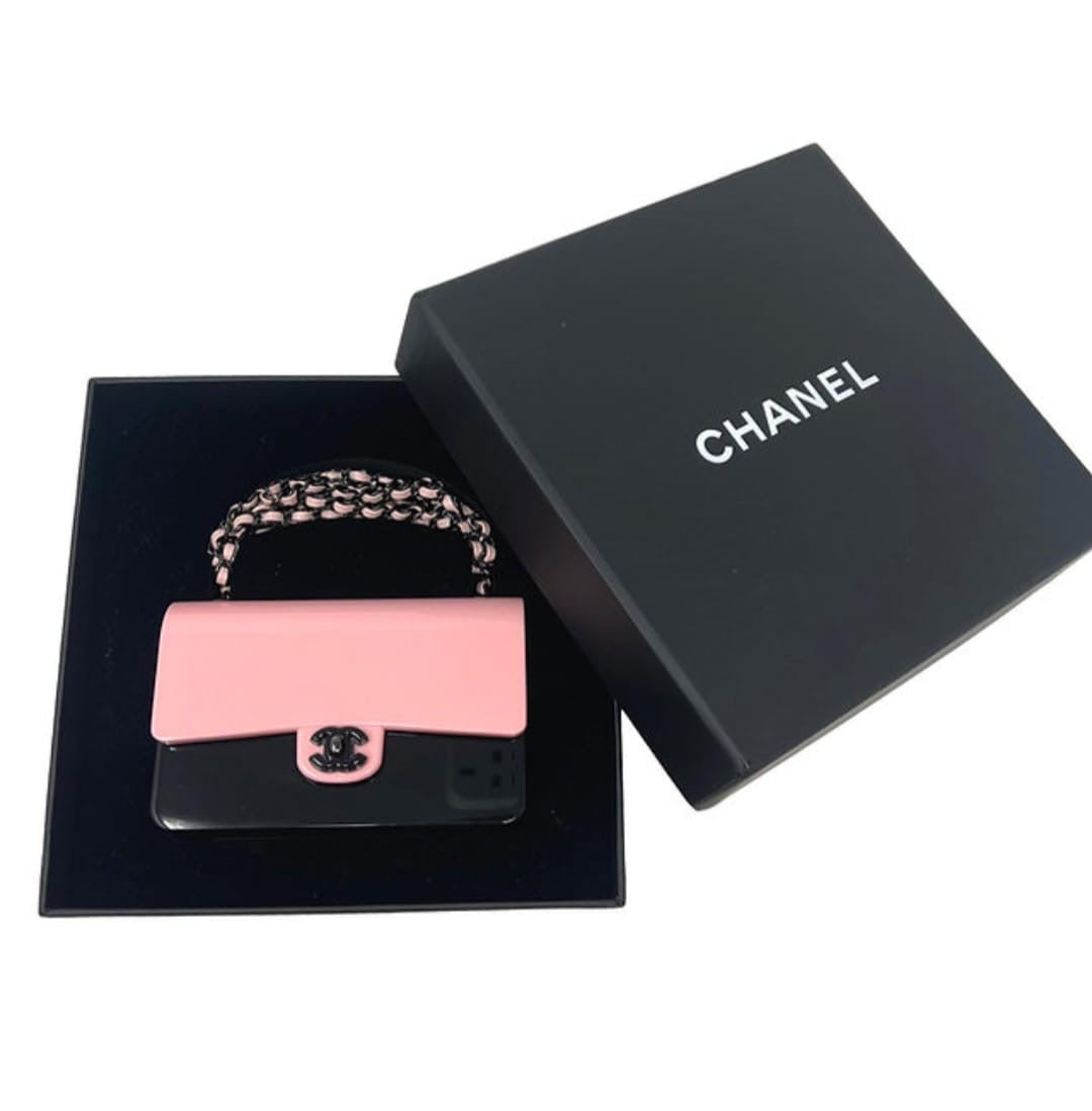 Chanel 21 black and Pink acrylic box minaudière – Wararni.com