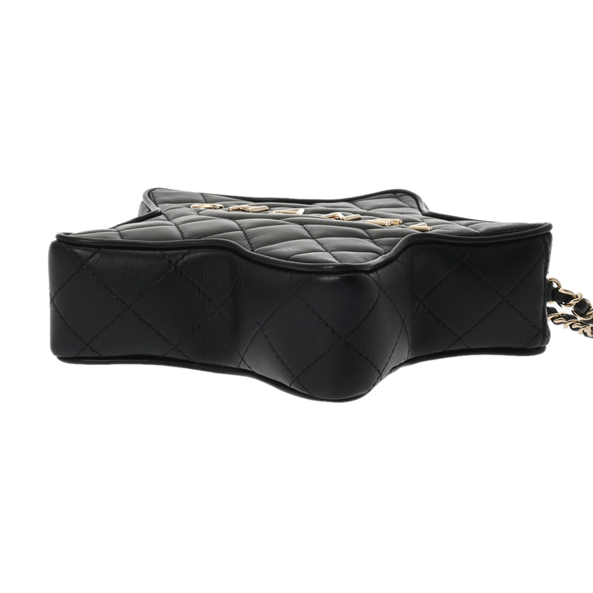 シャネル マトラッセ スターチェーンショルダー ブラック AS4579