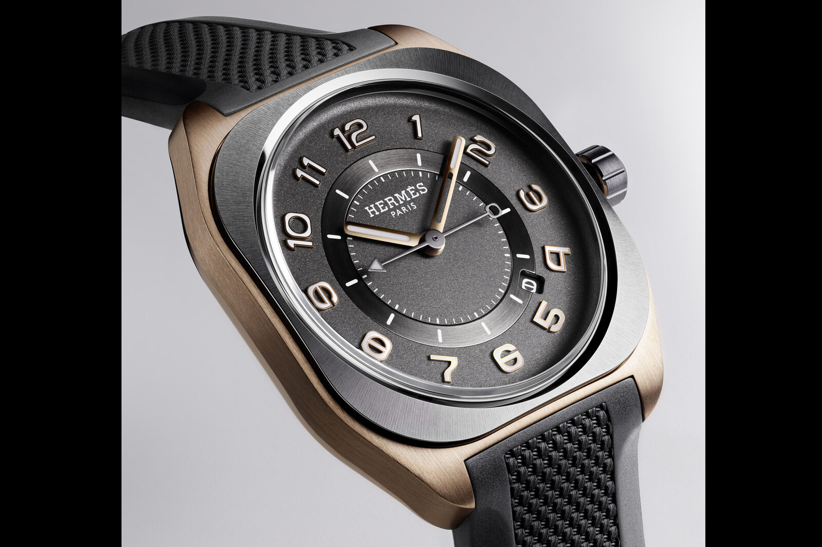 Hermès Debuts a Luxe Take on the H08 Sports Watch | SJX Watches