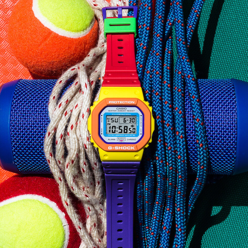 エネルギッシュな新型G-SHOCK。'90sアウトドア風味なマルチカラーで夏