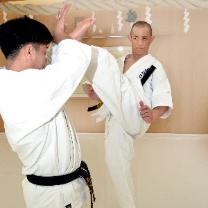 小佐野淳 Osano Jun | 達人・名人・秘伝の師範たち | 武道・武術の総合