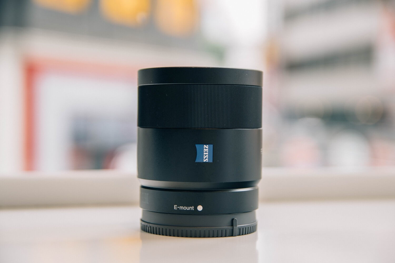 SONY SEL55F18Zレビュー！撮りやすい画角と最高の解像感を得られる神レンズ