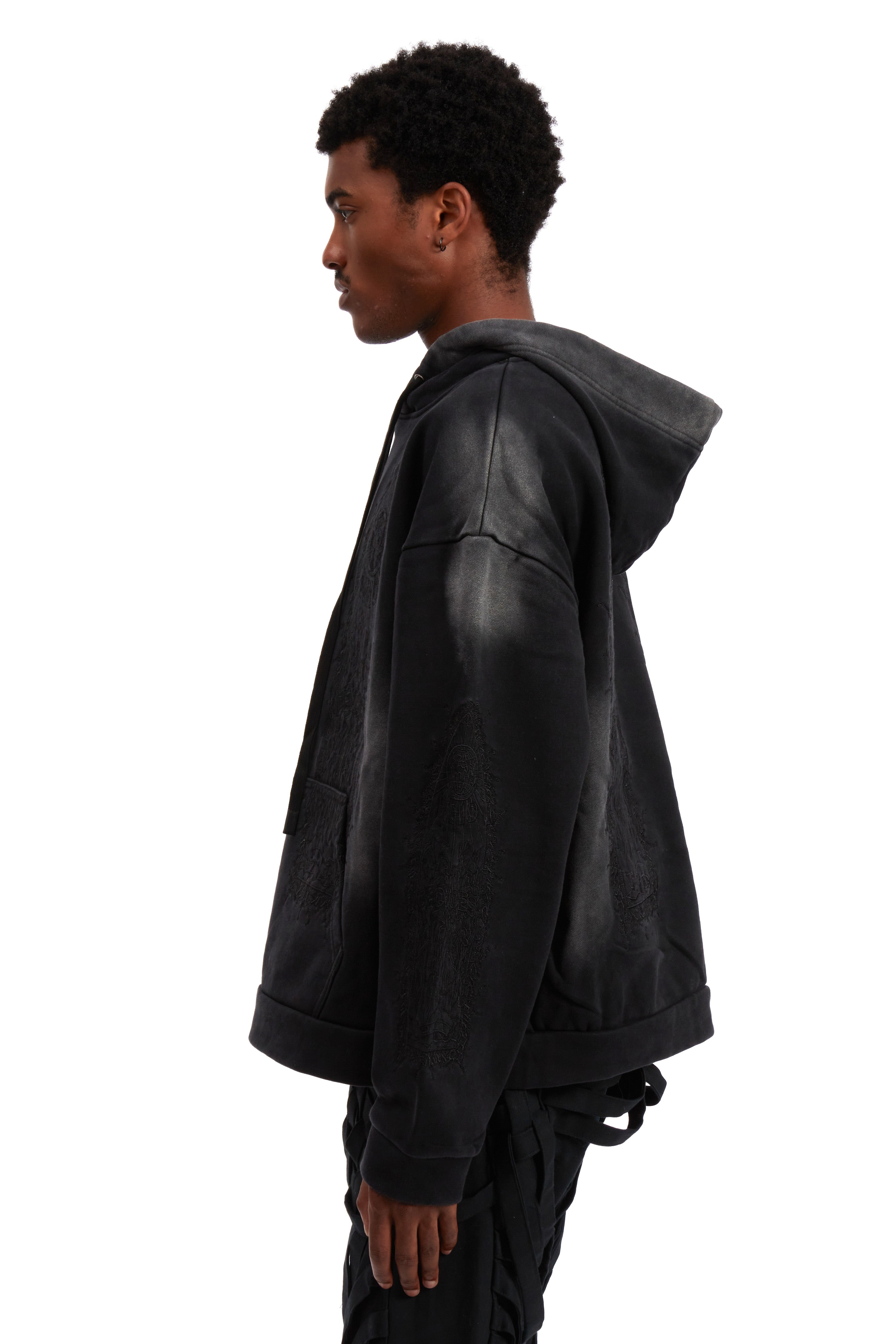 THORNED HOODED PULLOVER – WHO DECIDES WAR