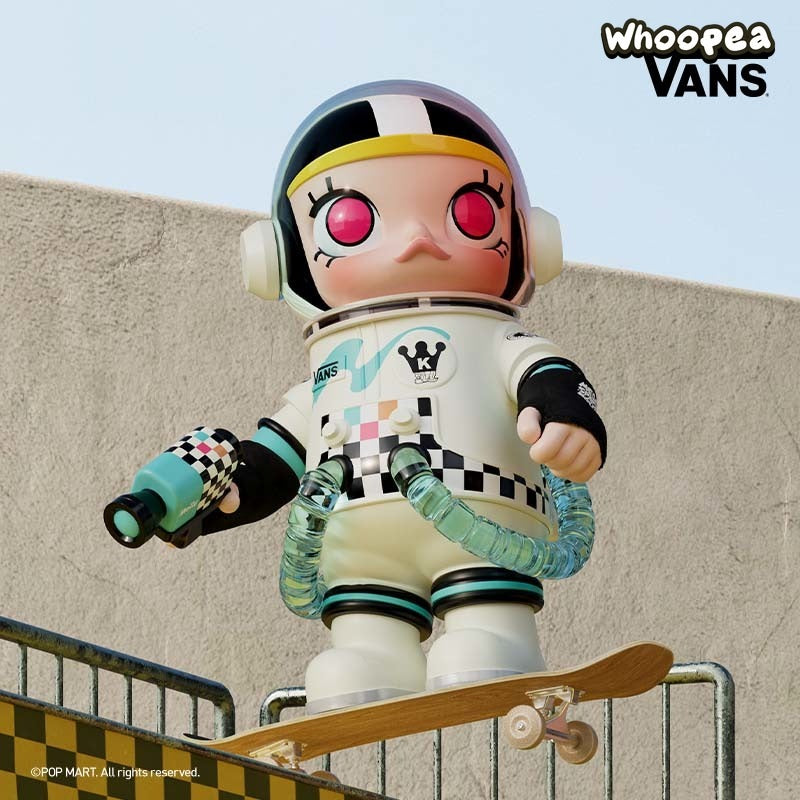 MEGA SPACE MOLLY 400% Vans – WHOOPEA