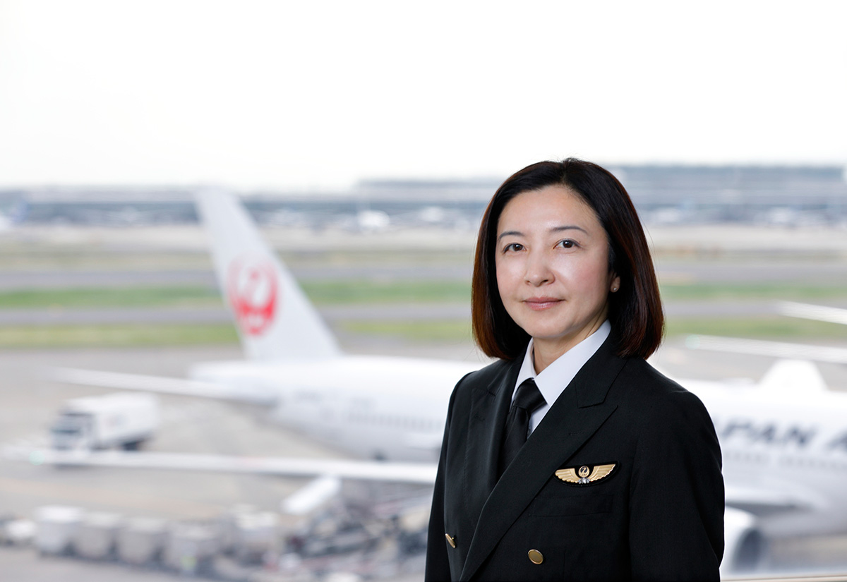 日本初の女性旅客機機長 人生を変えた「いい言葉」：日経xwoman