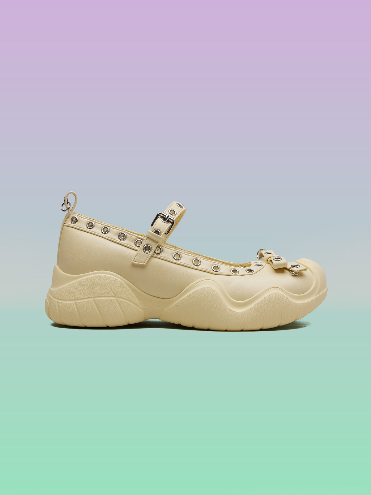 シューズ – WOOMII