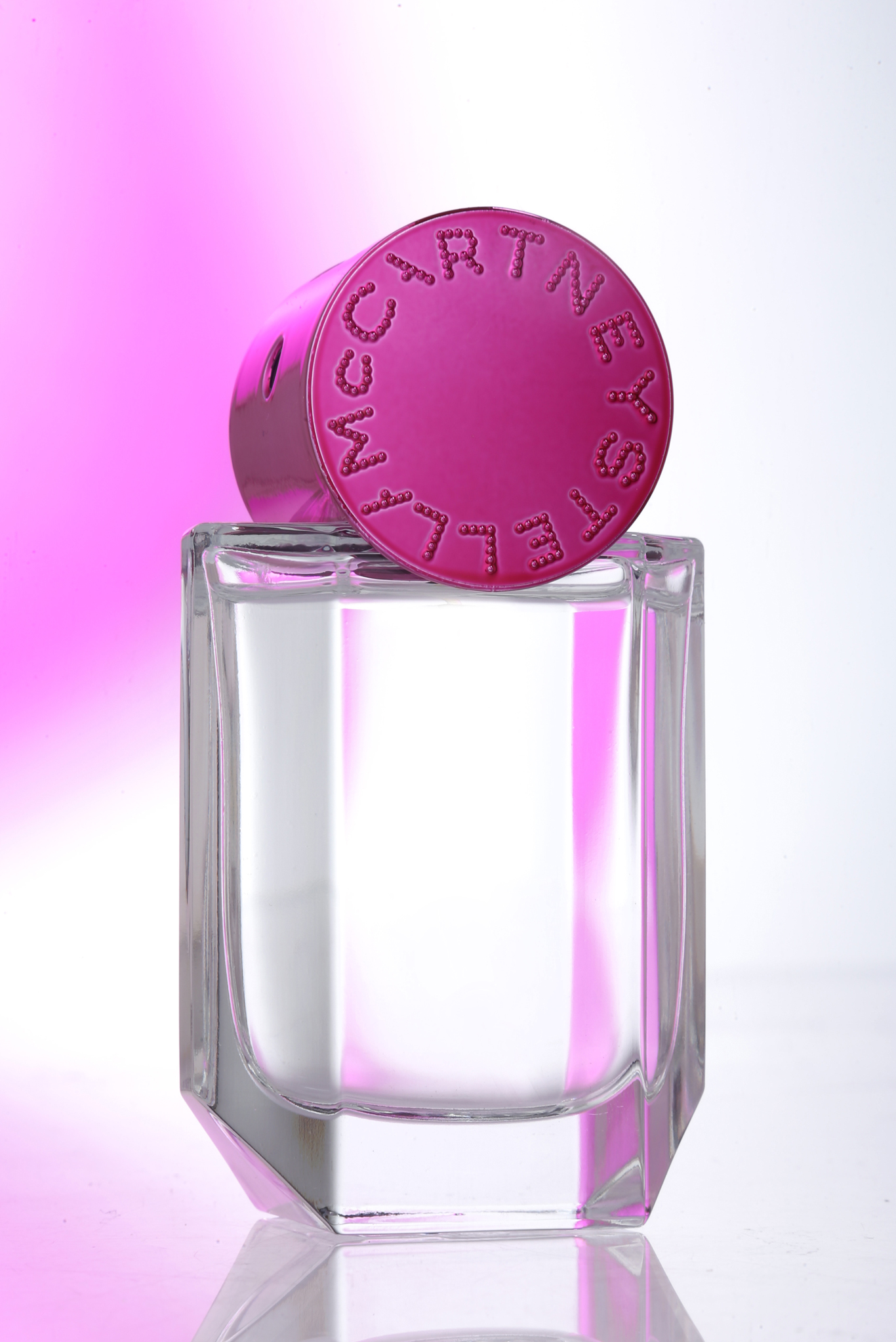 Stella McCartney Launches Pop, a Fragrance Aimed at Young Women