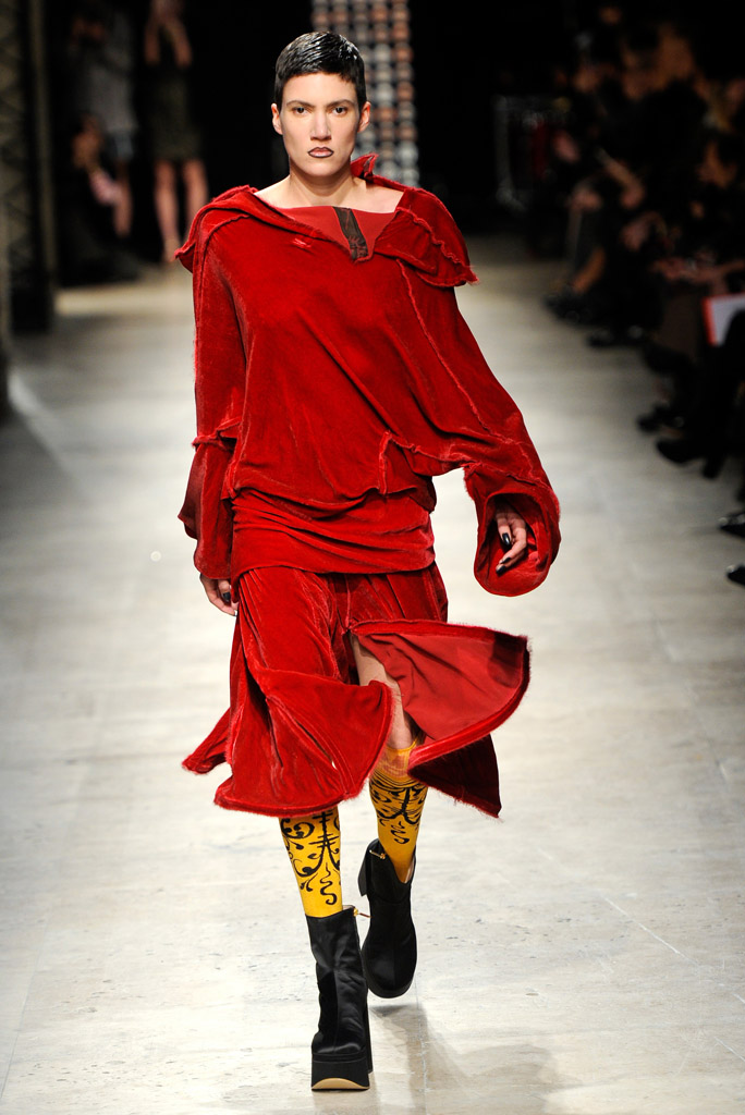 Andreas Kronthaler for Vivienne Westwood RTW Fall 2016 Review