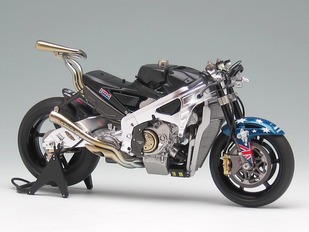 タミヤ 1/12「LCR ホンダ RC211V'06」プラモデル制作記＆完成写真