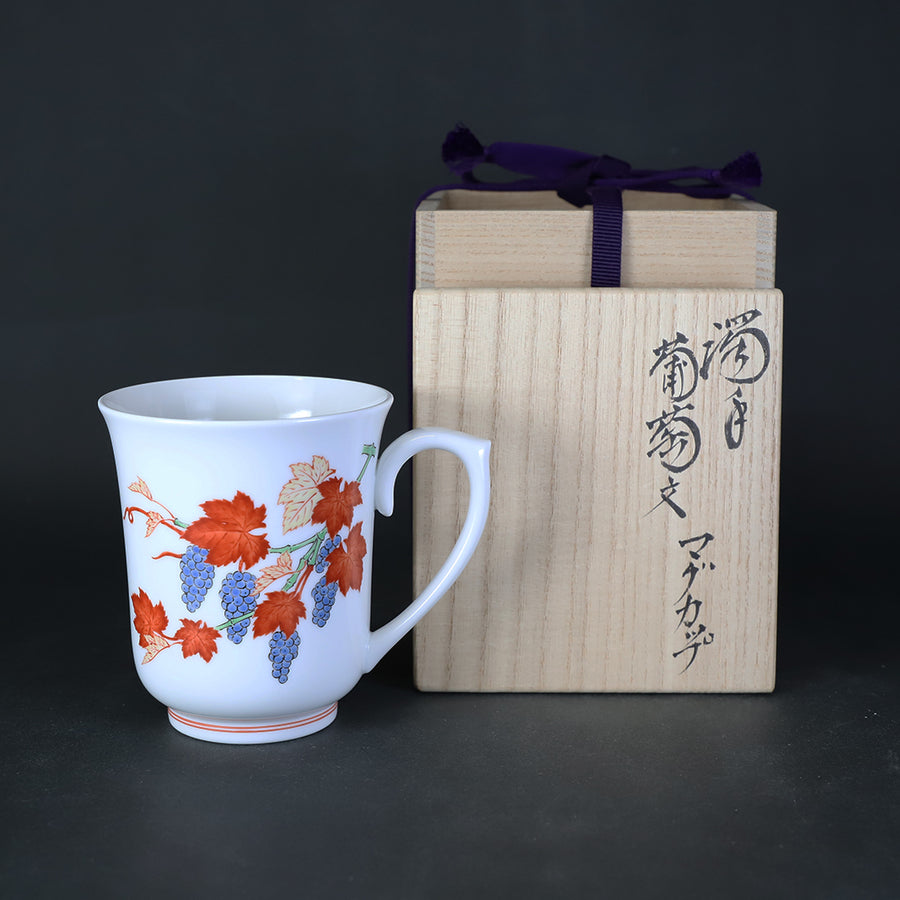 有田焼 十五代酒井田柿右衛門｜作家紹介｜濁手と赤絵に受け継がれる柿