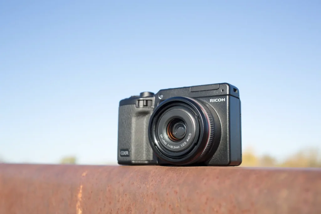 Ricoh GXR Review - By Alex Hakimi - 35mmc